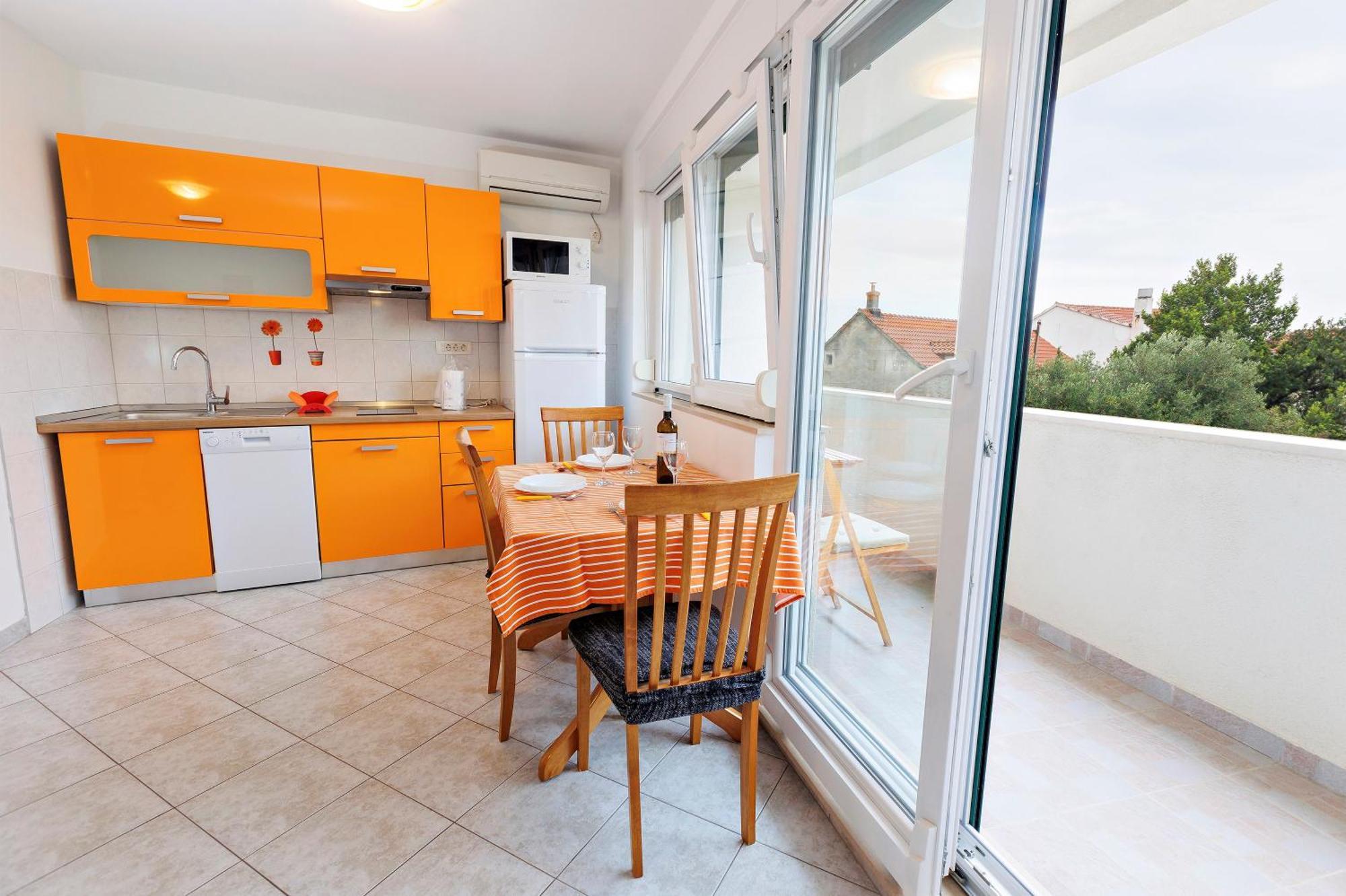 Apartments Baricevic Bol Bagian luar foto